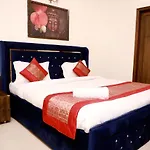 Divine India Service Apartment 2Bhk, 2A Saket