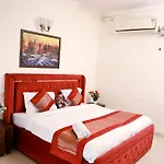 Divine India Service Apartment 2Bhk, 2A Saket