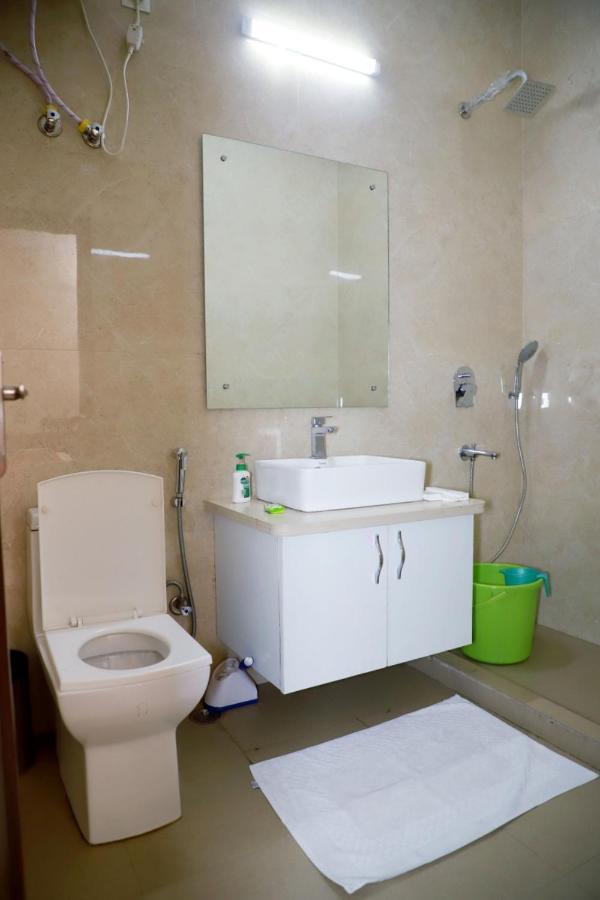 Divine India Service 2bhk, 2a Saket *